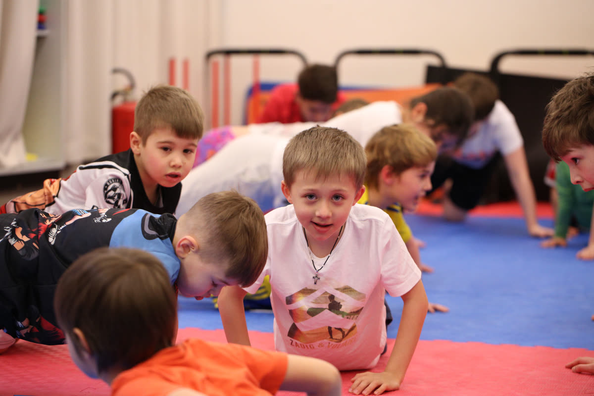 Kids class ages 4–8